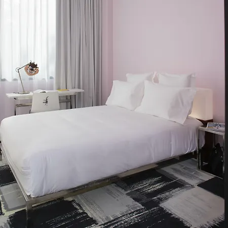 Mama Shelter Centre 3*