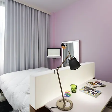 Mama Shelter Отель 3*