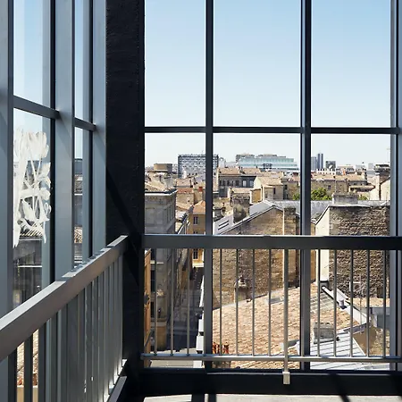 Mama Shelter Centre 3*