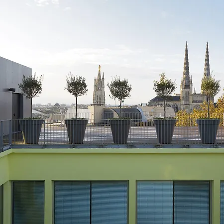 Mama Shelter 3* Бордо