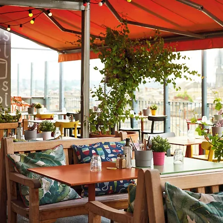 Szálloda Mama Shelter Centre