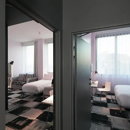 Mama Shelter Centre 3*