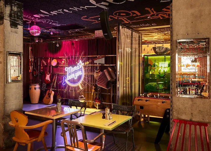 Hotell Mama Shelter Centre