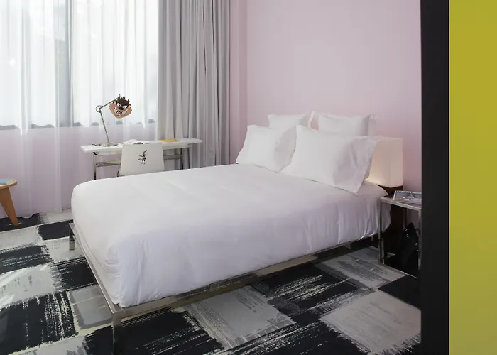 Mama Shelter Centre 3*