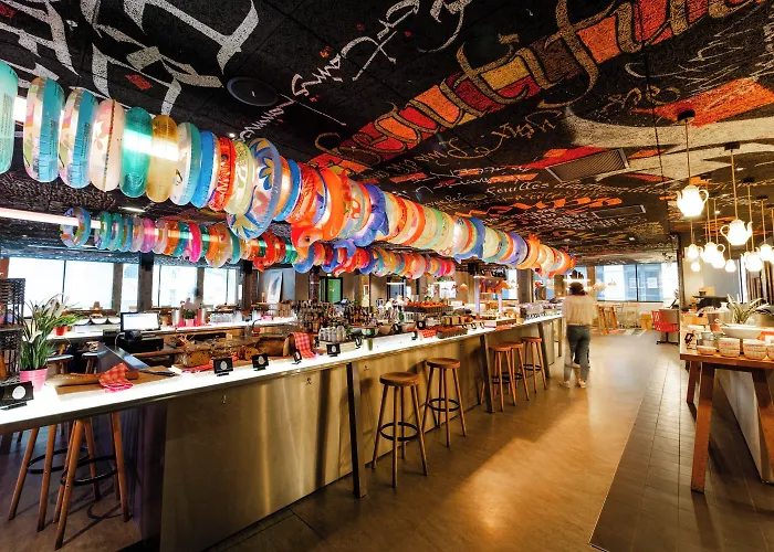 Mama Shelter Centre 3*