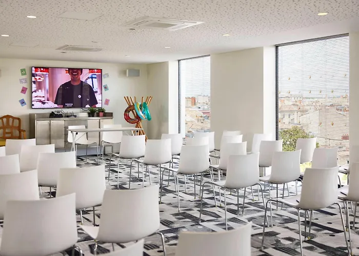 Ξενοδοχείο Mama Shelter Centre 3*