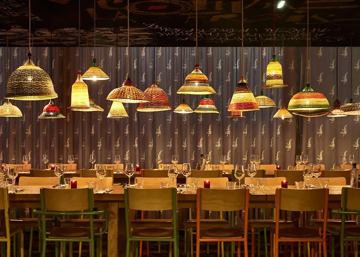 Mama Shelter Centre 3*