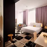 Mama Shelter Centre 3*