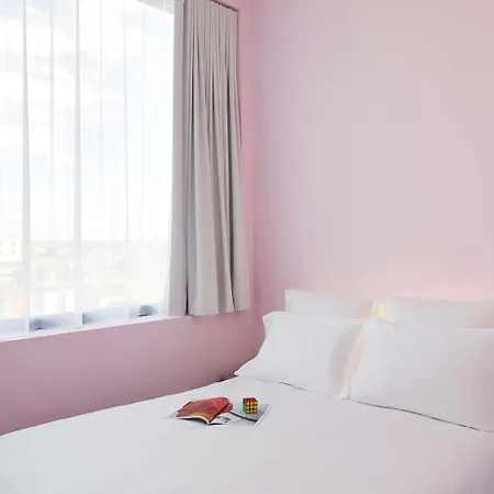 Mama Shelter Hotel 3*